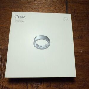 Oura Ring 4 Silver